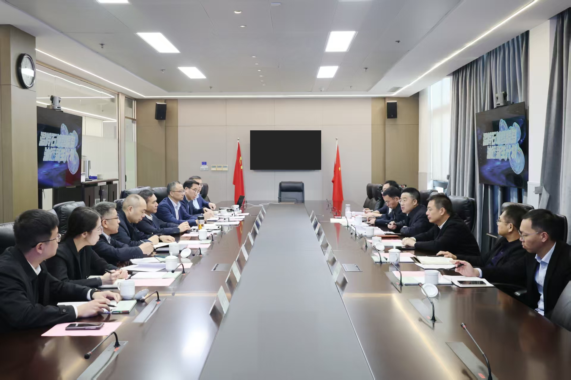 溫嶺市委書記、市長馬厲財一行到訪省二輕集團(tuán)