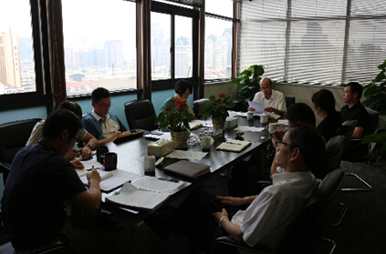 商業(yè)經(jīng)營公司黨總支召開“三嚴三實”專題教育第二專題學(xué)習(xí)研討會