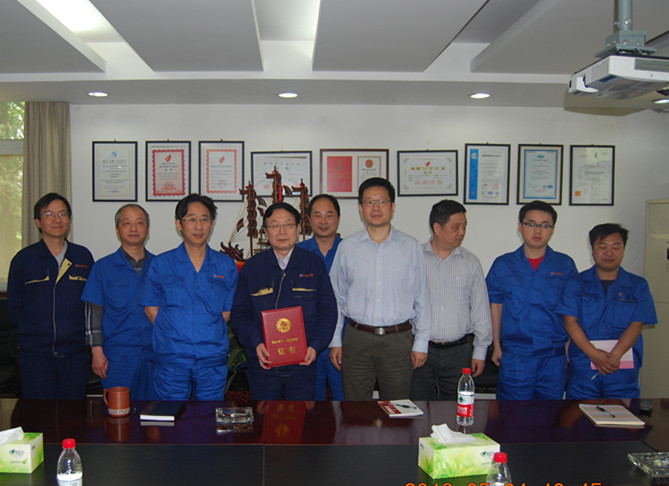 申達公司施優(yōu)優(yōu)榮獲省五一勞動獎?wù)?>
                                                            </div>
                            <div   id=